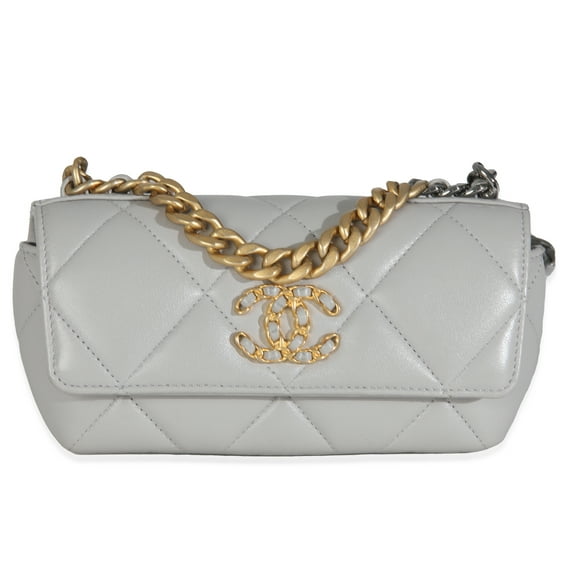 Pre-Owned Chanel Grey Quilted Lambskin Chanel 19 Sunglasses Case With Chain
