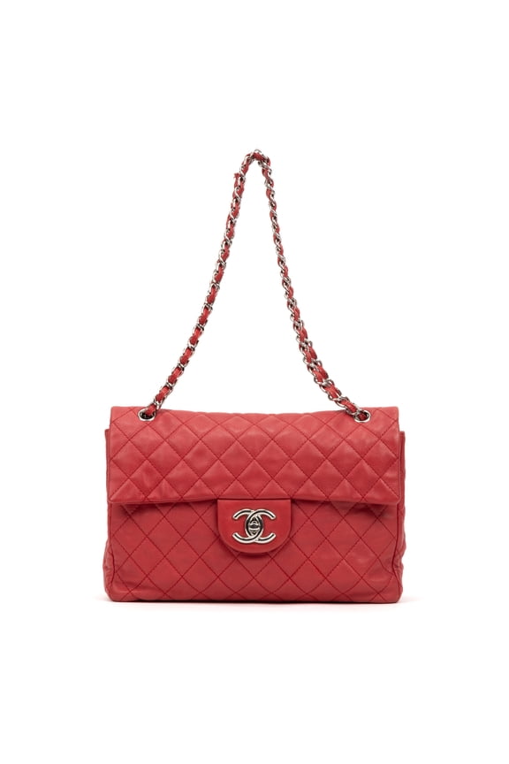 Pre-Owned Chanel Red Classic Soft Flap Maxi Shoulder Bag Caviar Quilted Leather