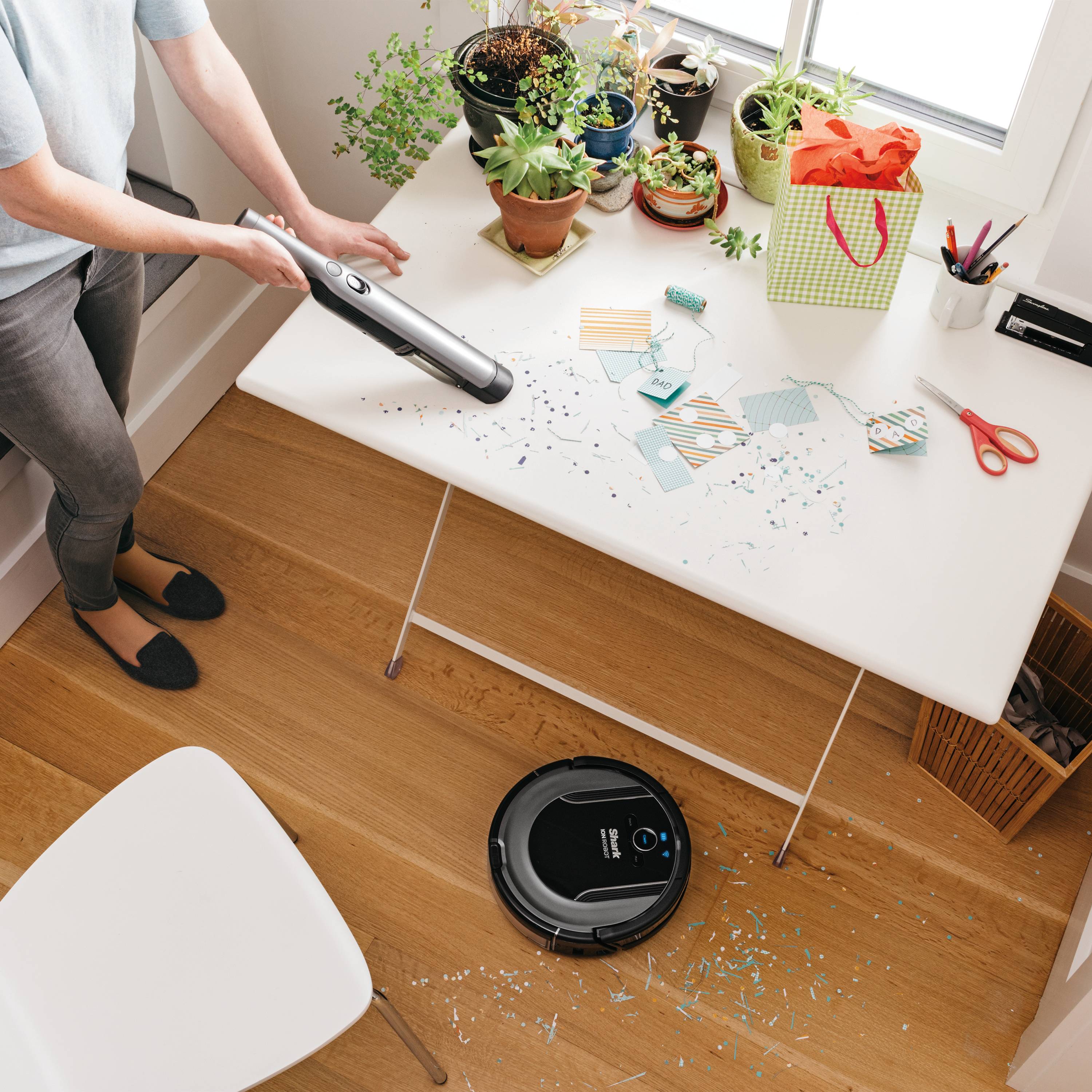SHARK ION Robot Vacuum Cleaning System with Detachable Hand Vacuum, S86 with Wi-Fi - RV850WV - image 10 of 10
