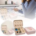 thumbnail image 2 of Caja organizadora de joyas resistente Preppy Stuff para chicas adolescentes Estuche de viaje con iniciales de moda para collares, pendientes y anillos Regalos para mujeres y niñas, 2 of 7