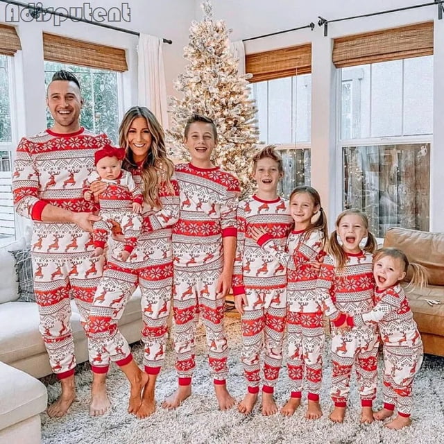 Conjunto de pijamas de Navidad a juego para la familia, ropa de Año Nuevo para adultos y niños, trajes a juego para bebés, ropa de dormir navideña, pijamas de aspecto familiar, 2023