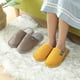 thumbnail image 2 of Pantuflas clásicas para hombre, pantuflas cálidas de algodón para invierno para hombre, pantuflas de interior antideslizantes a rayas resistentes al desgaste para parejas y mujeres, 2 of 5