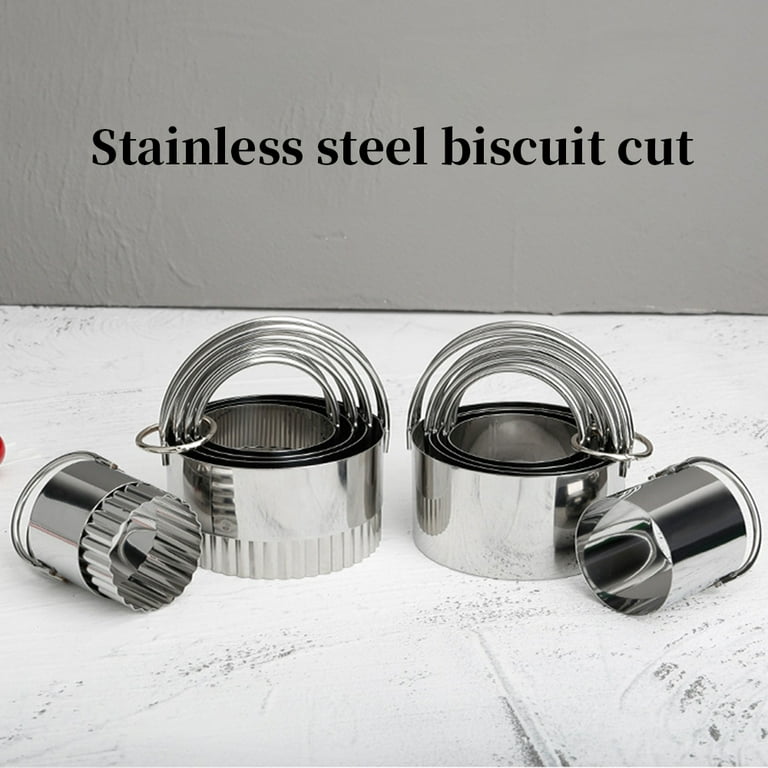 Biscuit Cutter Set (5 Pieces/Set), Stainless Steel Round Biscuit Cutters with Handle, Wave Cookies Cutter with Fluted Edge, Professional Baking Dough
