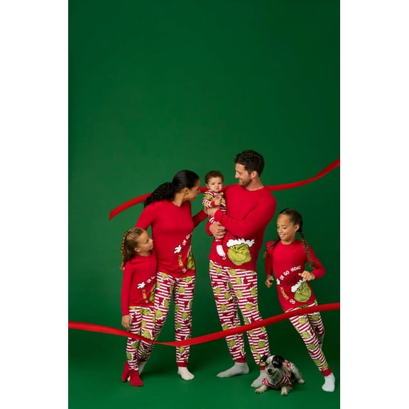 The Grinch Women’s and Women’s Plus Matching Family Pajama Set, 2-Piece, Sizes S-3X