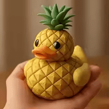 Pineapple Duck Resin Sculpture, Adorable Fruit Animal Desktop Ornament, Mini Dashboard Decoration for Car & Home, Unique Collectible Figurine, Whimsical Gift for Friends
