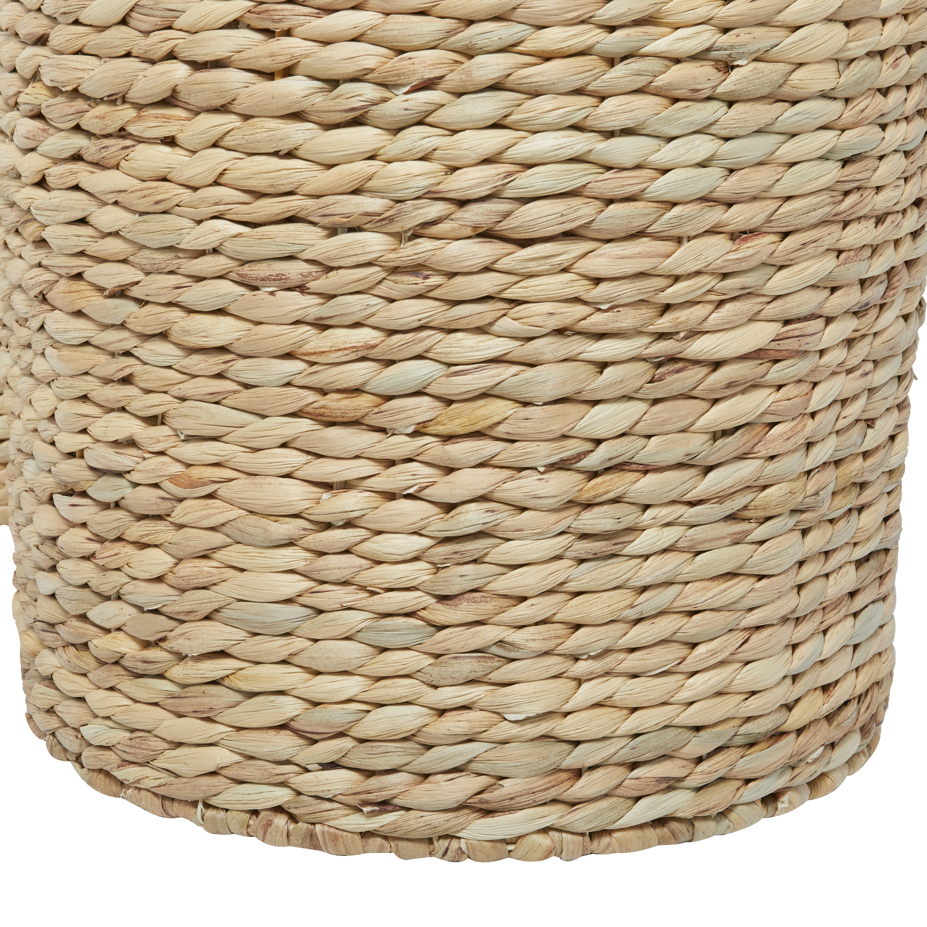 CosmoLiving by Cosmopolitan 25", 22"H Light Brown Seagrass Handmade Storage Basket with Liner and Matching Tops, 2-Pieces