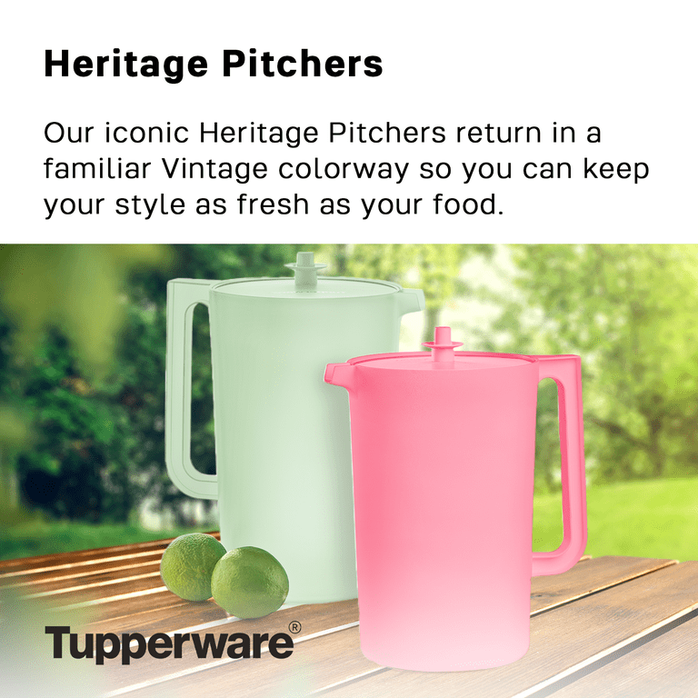 Tupperware Heritage 1 Gallon Plastic Pitcher with Lid, Mint Green
