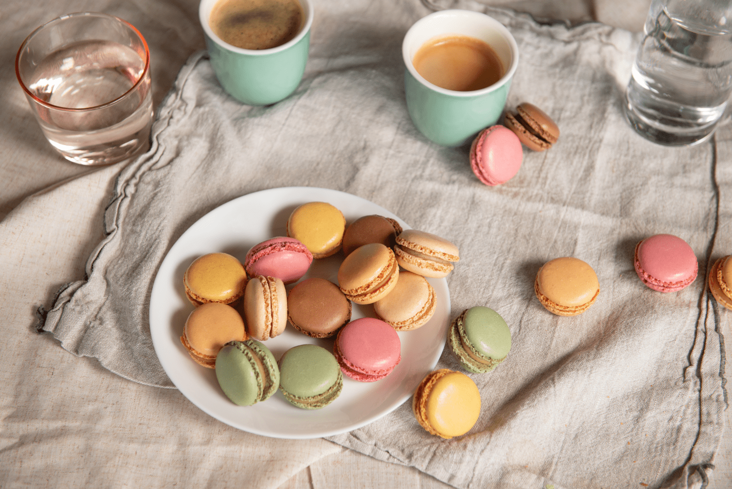 Le Chic Patissier - Original Macaron Cookies, 12 Count, 5.08 oz., Gluten-Free, Refrigerated