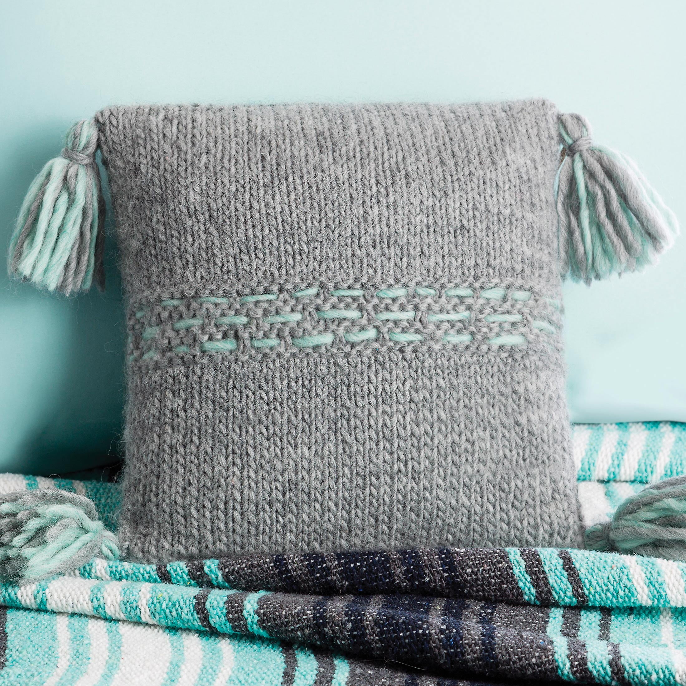 Simplicity Boye I Taught Myself to Knit Kit Multicolor
