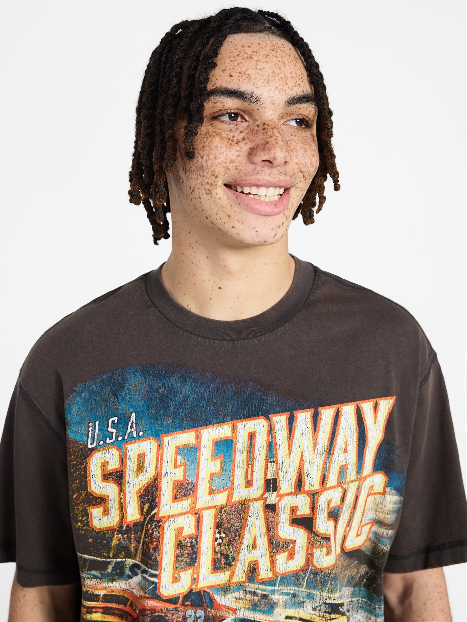 No Boundaries Oversized Cropped Graphic Tee with Short Sleeves, Men's XS-4XLT