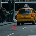 thumbnail image 3 of OULII Triangle d'Avertissement d'Urgence Haute Visibilité Sécurité Routière Réfléchissant 1Pcs pour Véhicules, 3 of 5