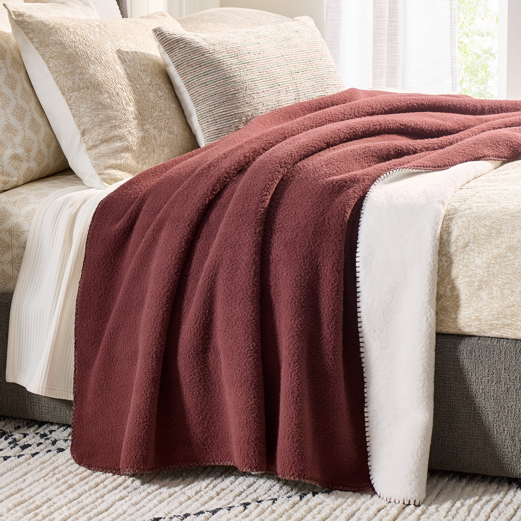 Better Homes & Gardens Rich Cocoa Faux Wool Reverse to Faux Fur Throw, 50" x 72"