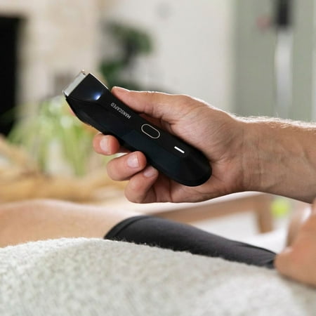 Manscaped - The Lawn Mower 3.0 Plus Essentials Kit, SkinSafe Electric Groin and Body Hair Trimmer - Black
