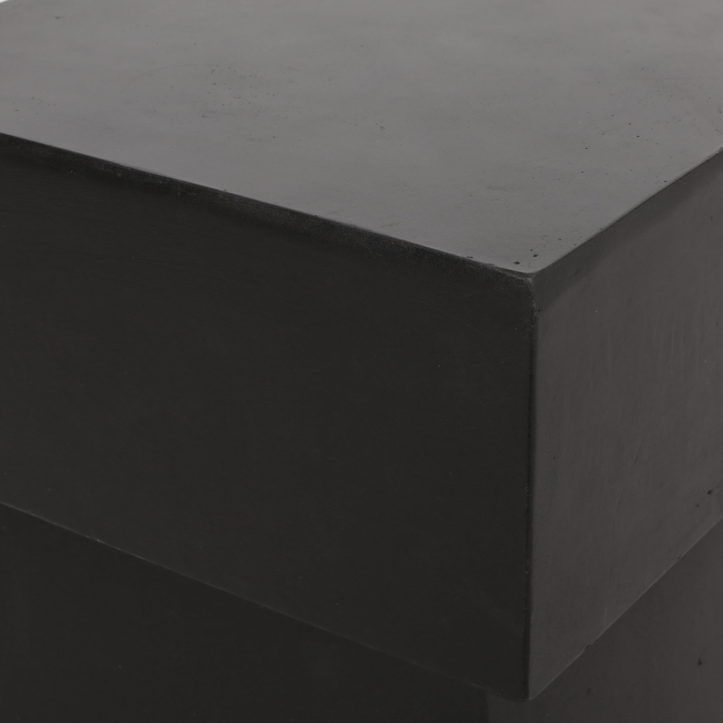 Outdoor Simple Craft Side Table, Concrete Leisure Accent Table for Patio Garden, Black