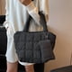 thumbnail image 4 of Bolso grande acolchado tipo tote para mujer, bolso acolchado tipo tote, bolso acolchado tipo tote, bolso de hombro acolchado tipo tote, 4 of 6