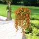 thumbnail image 2 of Flores artificiales colgantes para decoración de otoño al aire libre, margaritas de seda sintética resistentes a los rayos UV, aspecto real para exteriores, hogar, jardineras de interior, porche,, 2 of 5