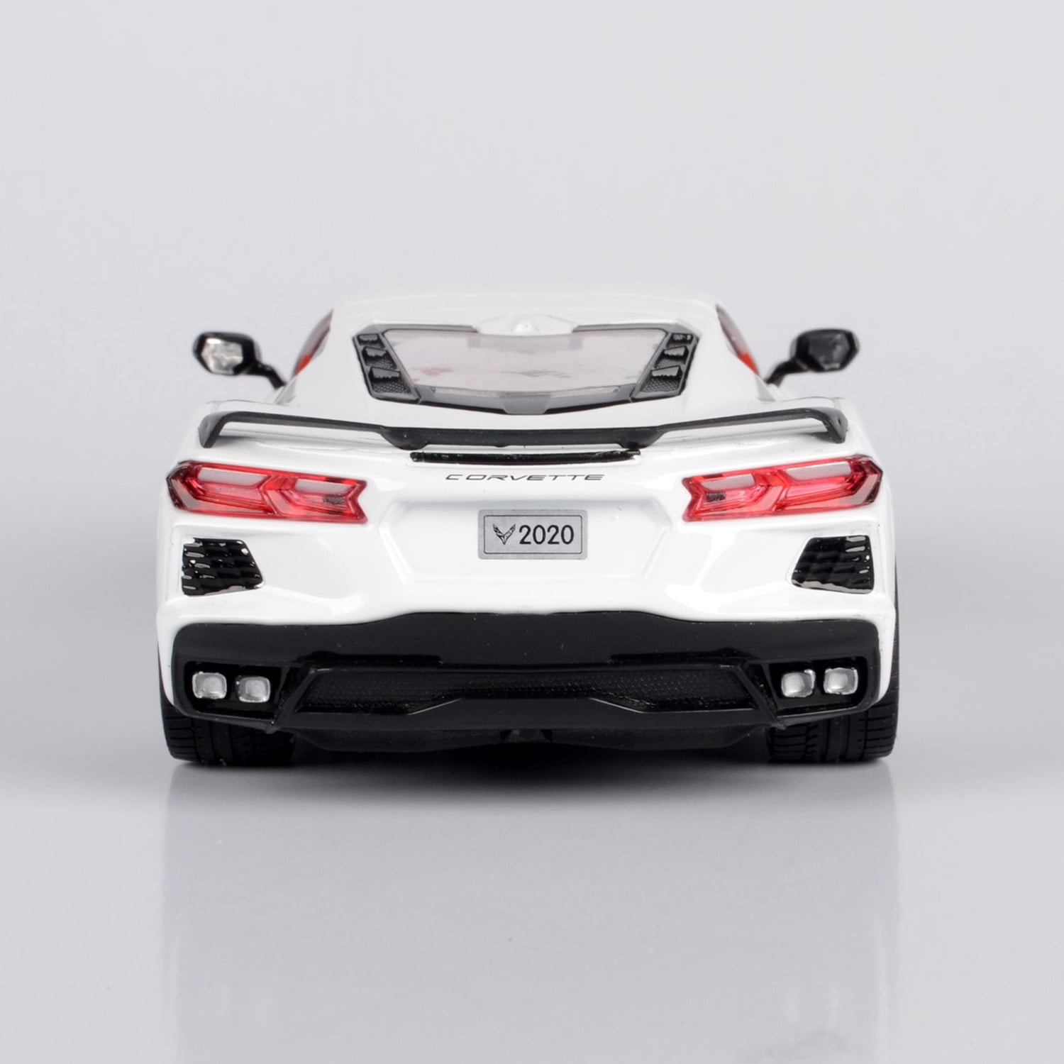 1:24 Die Cast Motormax 2020 Corvette Stingray 8th Generation. Part of the History of Corvettes Collection.
