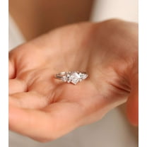 vylahjewellery Plated White Gold Women's Wedding Ring for Her Genuine 2 Ct Princess Cut Moissanite Diamond Ring Beautiful Engagement Ring