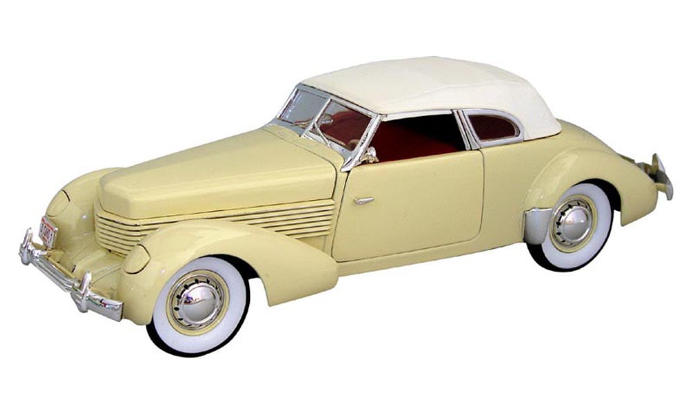 1938 Cadillac Fleetwood Towncar, Red - Signature Models 18117 - 1