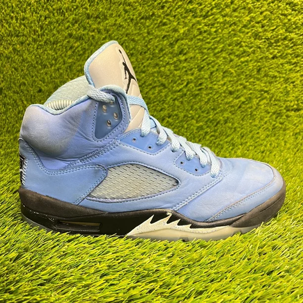 Ni - ke Ni - ke Air Jordan 5 Retro UNC Mens Size 8.5 Blue Black Basketball Shoes Sneakers