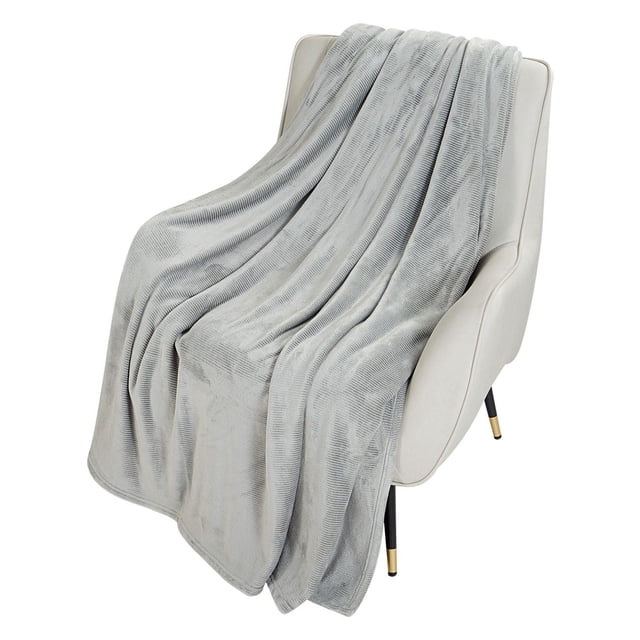HOMETRENDS Luxury Plush Blanket