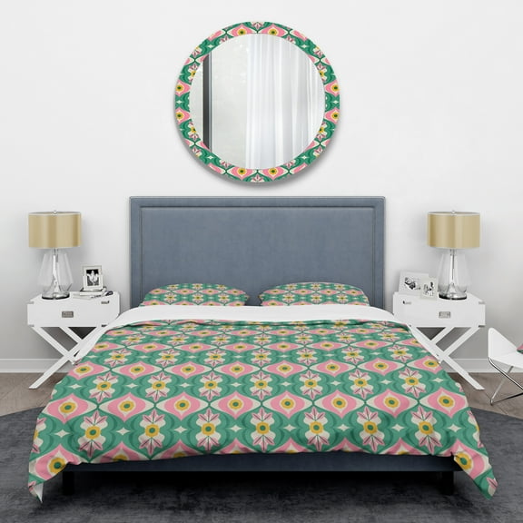 Designart 'retro pattern with flowers and leaves' Mid-Century Modern Duvet Cover Set