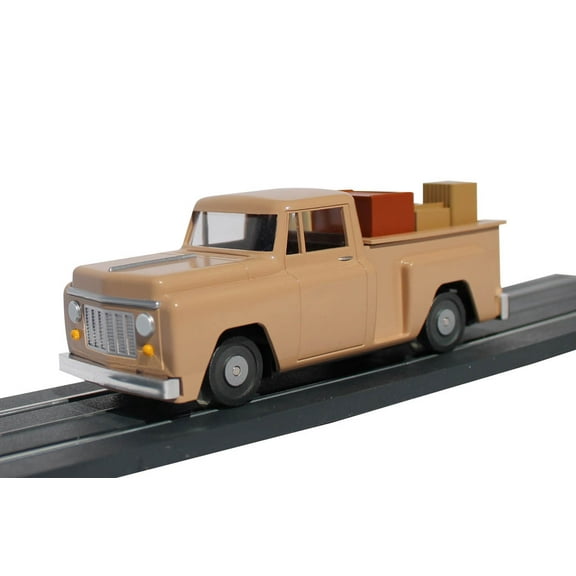 Bachmann 42732 O Scale E-Z Street Pickup Truck Beige