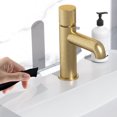 thumbnail image 4 of Xihbxyly Cepillo de Mango Largo, Herramienta de Limpieza con Agarre Ergonómico, Versátil para Espacios Reducidos, Cerdas Resistentes para Suciedad Difícil, para Uso En Casa o En La Oficina, Diseño Co, 4 of 7