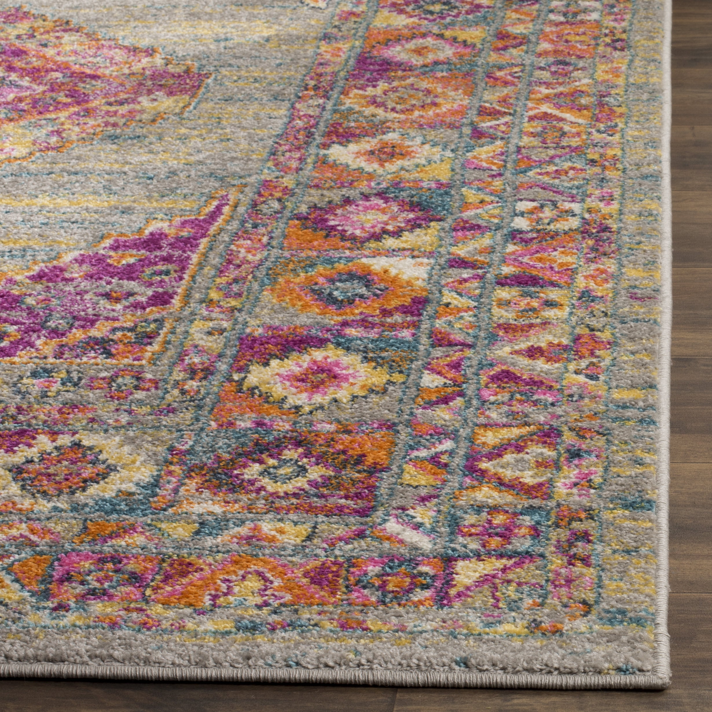 Safavieh Madison Emmet Traditional Oriental Area Rug, Light Gray/Fuchsia, 4' x 6'