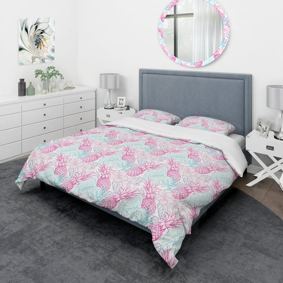 Designart 'Colorful Pattern with Tropical Flowers & Pineapples' Modern & Contemporary Duvet Cover Set