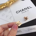 thumbnail image 2 of Pendientes Chanel De Acero De Titanio Con Logotipo Doble CC Joyería Para Mujer, 2 of 3