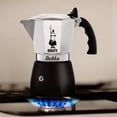 thumbnail image 4 of Bialetti - Nueva cafetera Brikka, Moka Pot, la única cafetera para estufas capaz de producir un espresso rico en crema, 4 tazas (6 onzas), aluminio y negro, 4 of 5
