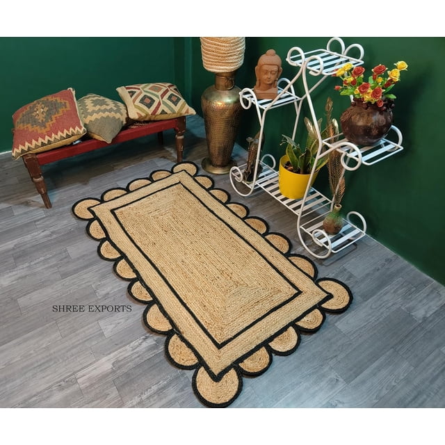 Shree Exports Hand Woven Farmhouse Jute Area Scalloped Rug Natural Base Black Trim Rug (Black, 3x5 Feet)