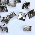 thumbnail image 2 of Paquete De 100 Espárragos Piramidales De Puntas De Plata De 12 Mm, 2 of 9