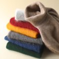 thumbnail image 4 of Suéter de cuello alto de terciopelo de visón para hombre, suéter corto, suelto, grueso, de talla grande, suéter de lana cálido para otoño e invierno, 4 of 6