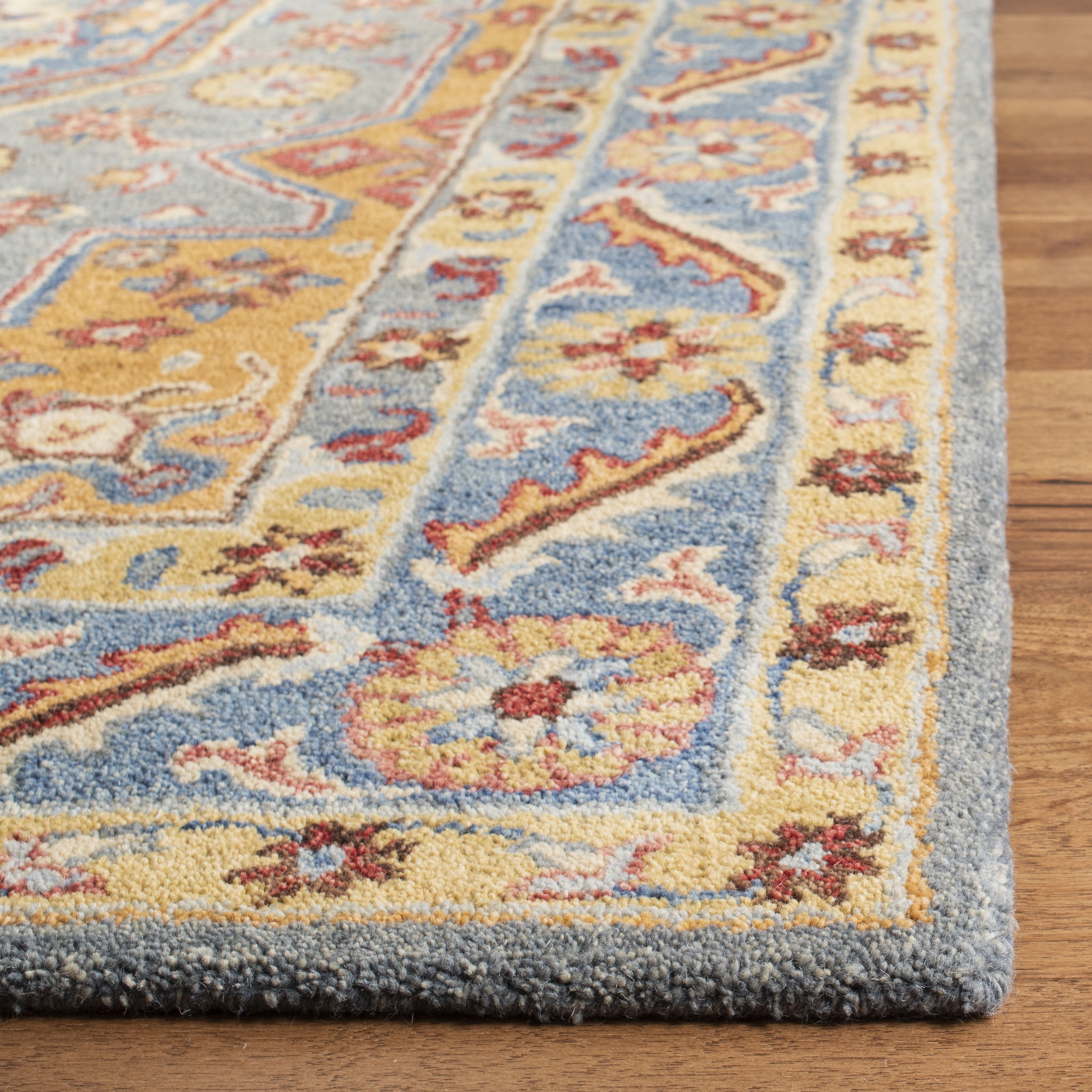 SAFAVIEH Antiquity Napier Traditional Wool Area Rug, Blue/Gold, 4' x 6'