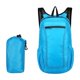 thumbnail image 1 of Mochila ligera y plegable para ir de compras, vacaciones y viajes cortos. Azul brillante, 1 of 9