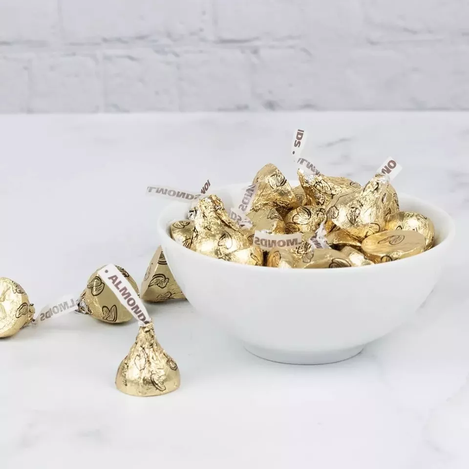 HERSHEY'S Kisses Milk Chocolate With Almonds, Bulk Candy Bag (2 Pounds)