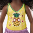 thumbnail image 2 of Barbie – Club Chelsea – Poupée, cheveux bruns et haut Ananas, 2 of 4