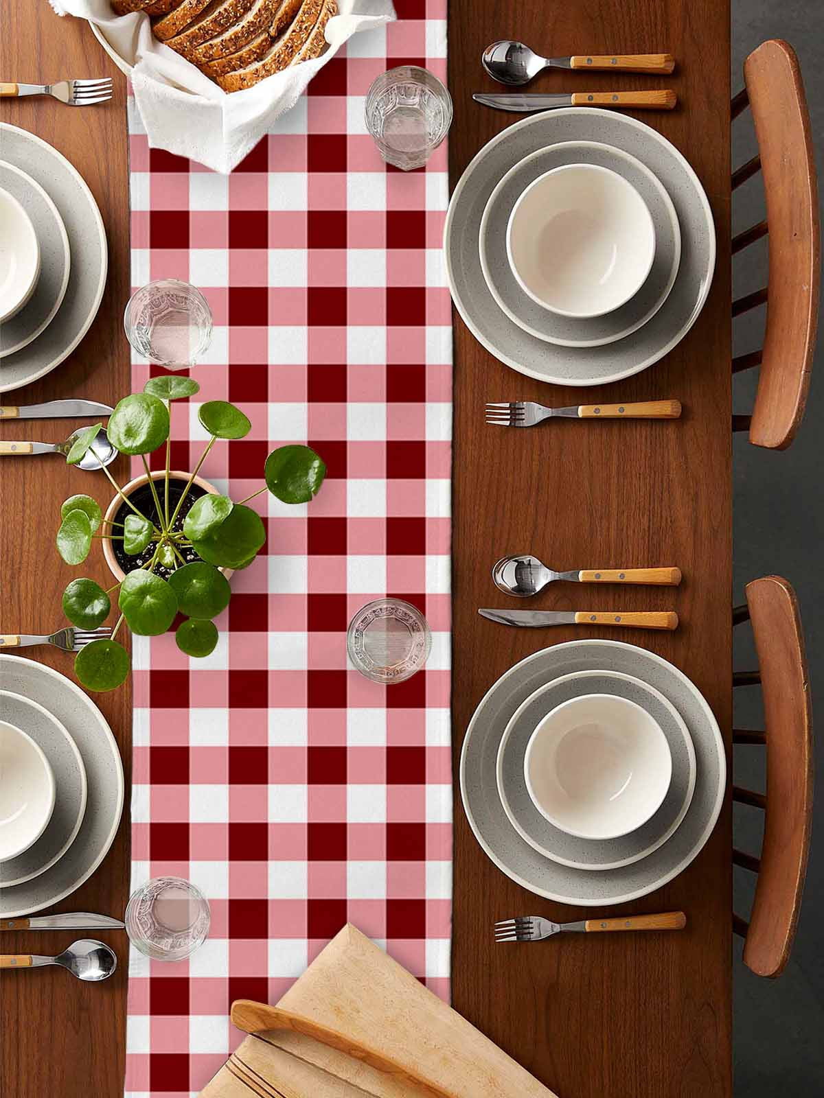 nqOlkjepod Red Farmhouse Table Runner 70 Inches Long Farmhouse Dress Scarves, Gradient Buffalo Plaid Lattice Grid Dining Tablerunner for Coffee Table/Kitchen Island/Party Décor, 13" x 70"
