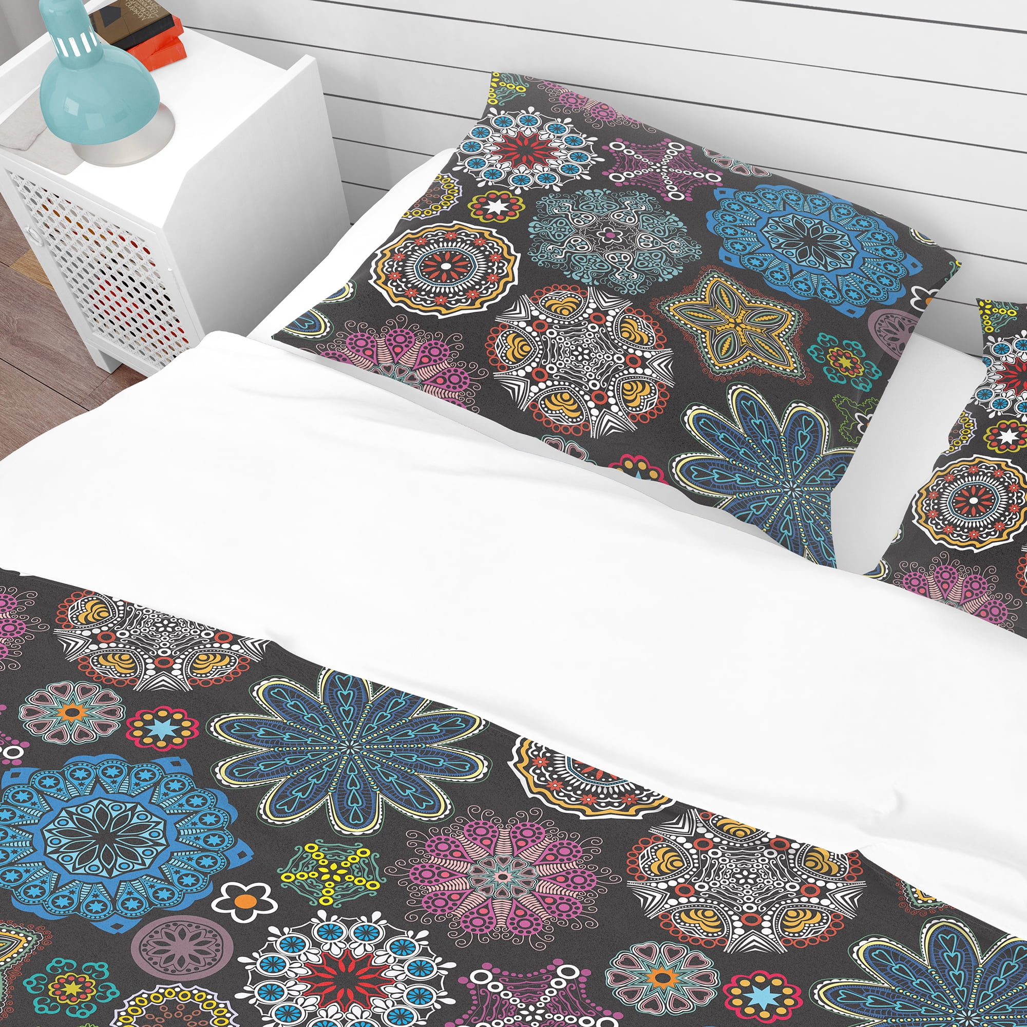 Designart 'Ornate Floral Texture' Bohemian & Eclectic Duvet Cover Set