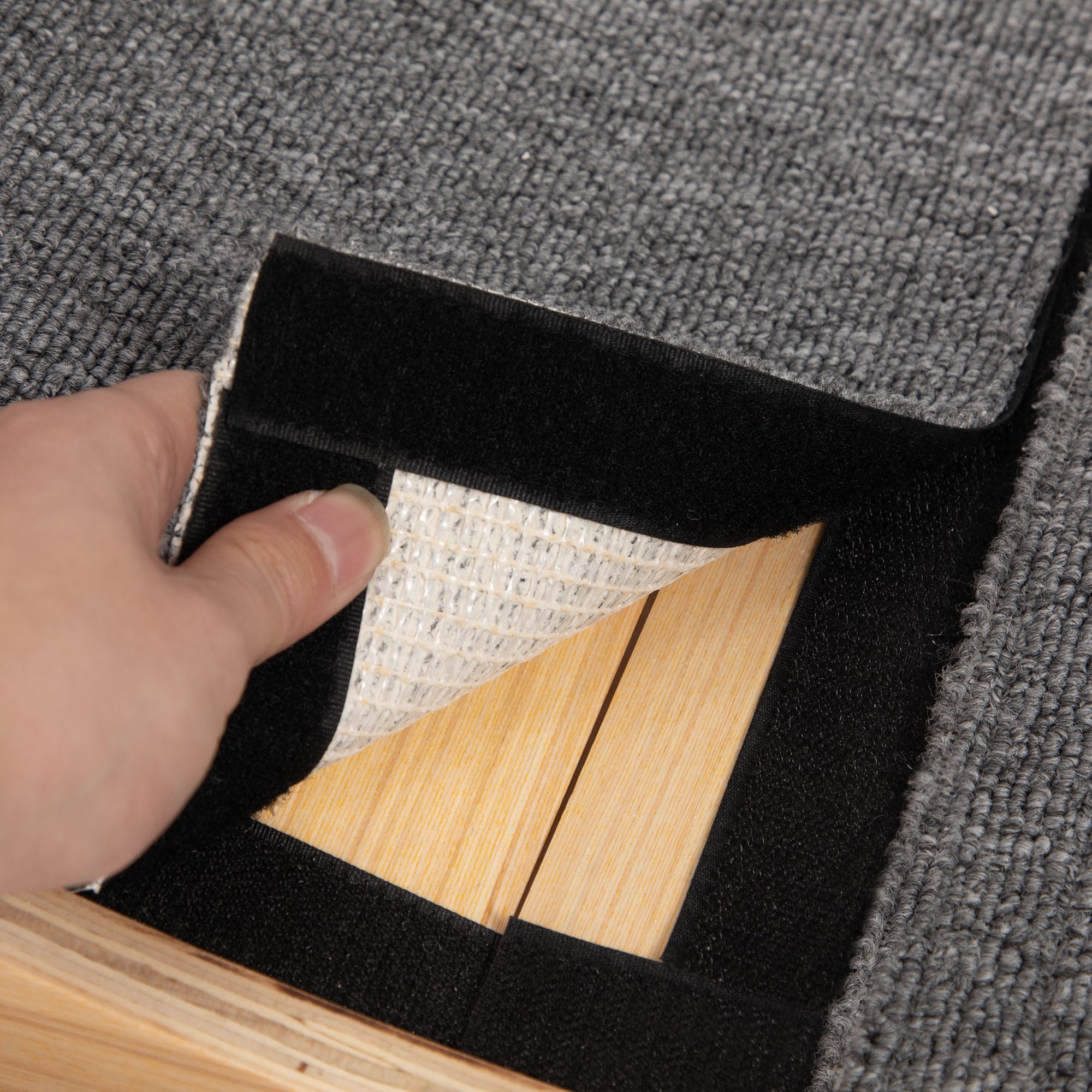 resenkos 34 Inch Round Hamster-Wheel Style Cat Exercise Wheel with Carpet Runway, Wooden Sisal-Covered Cat Scratcher Toy, Beige