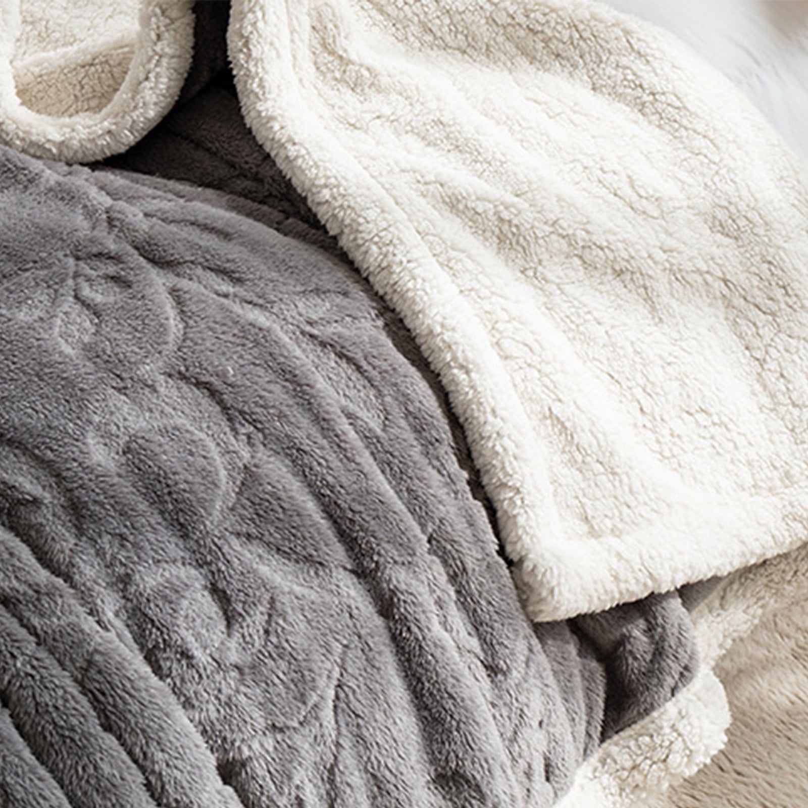 weibbin Sherpa Bed Blanket, Ultra Soft Throw Blanket for All Season, Cozy Plush Floral Fleece Blanket for Bedroom Living Room Dorm Hostel Sofa Camping 39.37x27.56in