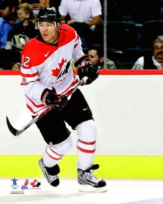 Jarome Iginla 2010 Team Canada Olympic Action Photo Print (16 x 20 ...