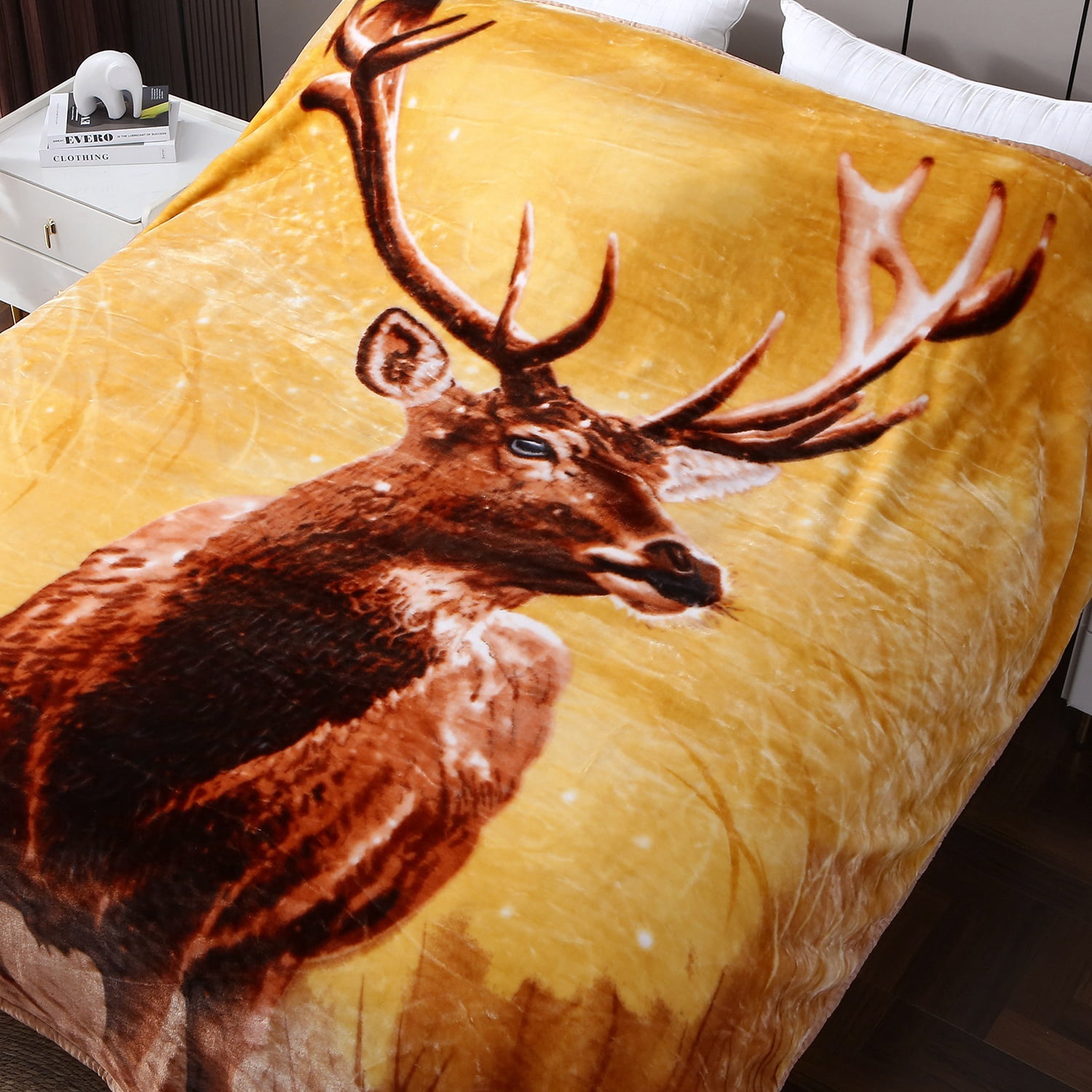 MERRY HOME King Size Fleece Blanket For Bed, A & B Patterns Soft Warm Animal Blanket, Microfiber Plush Middle Weight Bed Blanket For All Season, Deer /Elephant, 5.7LB, 83"x91"