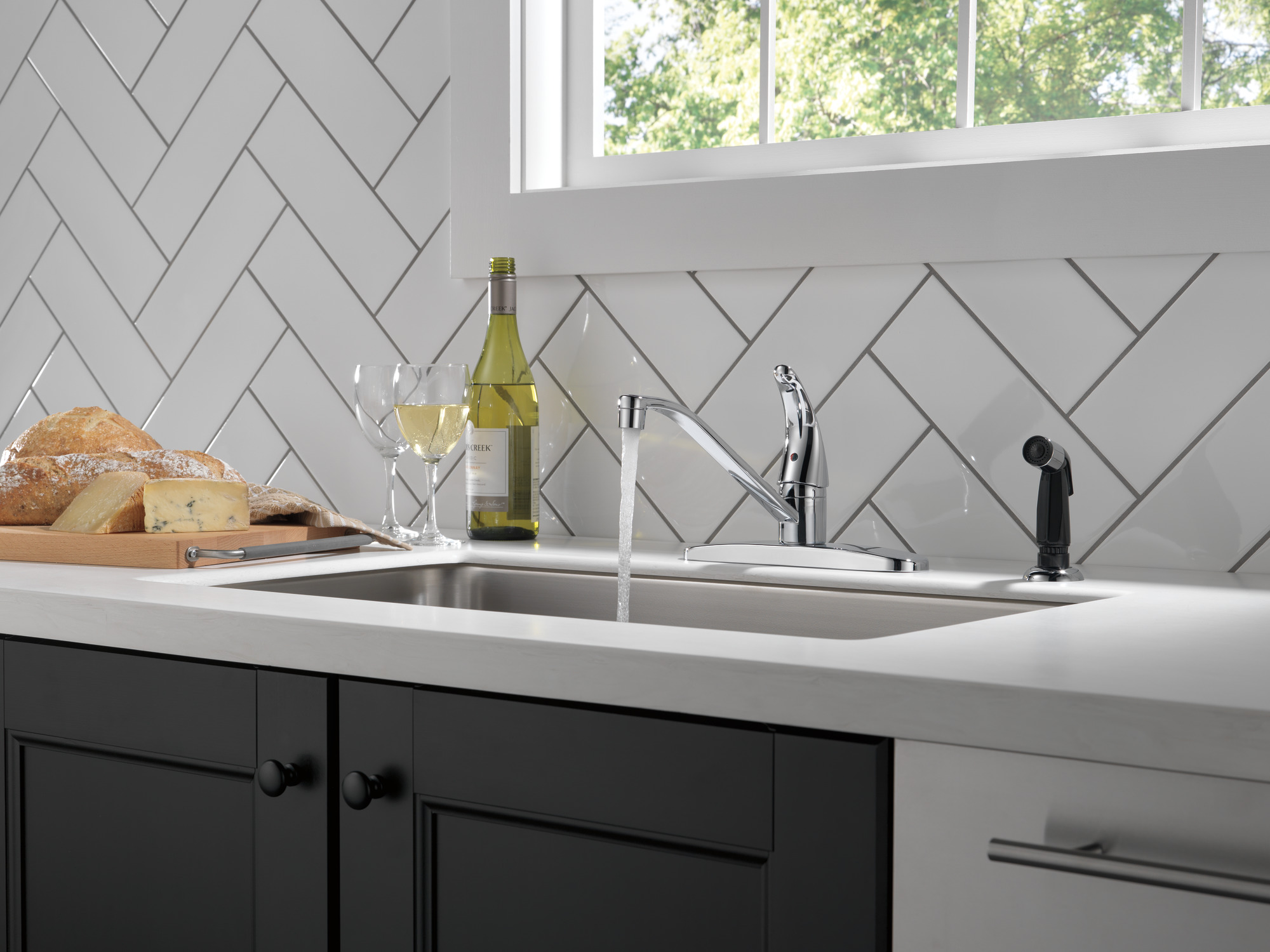 Peerless Single-Handle Kitchen Faucet with Side Sprayer photo 2