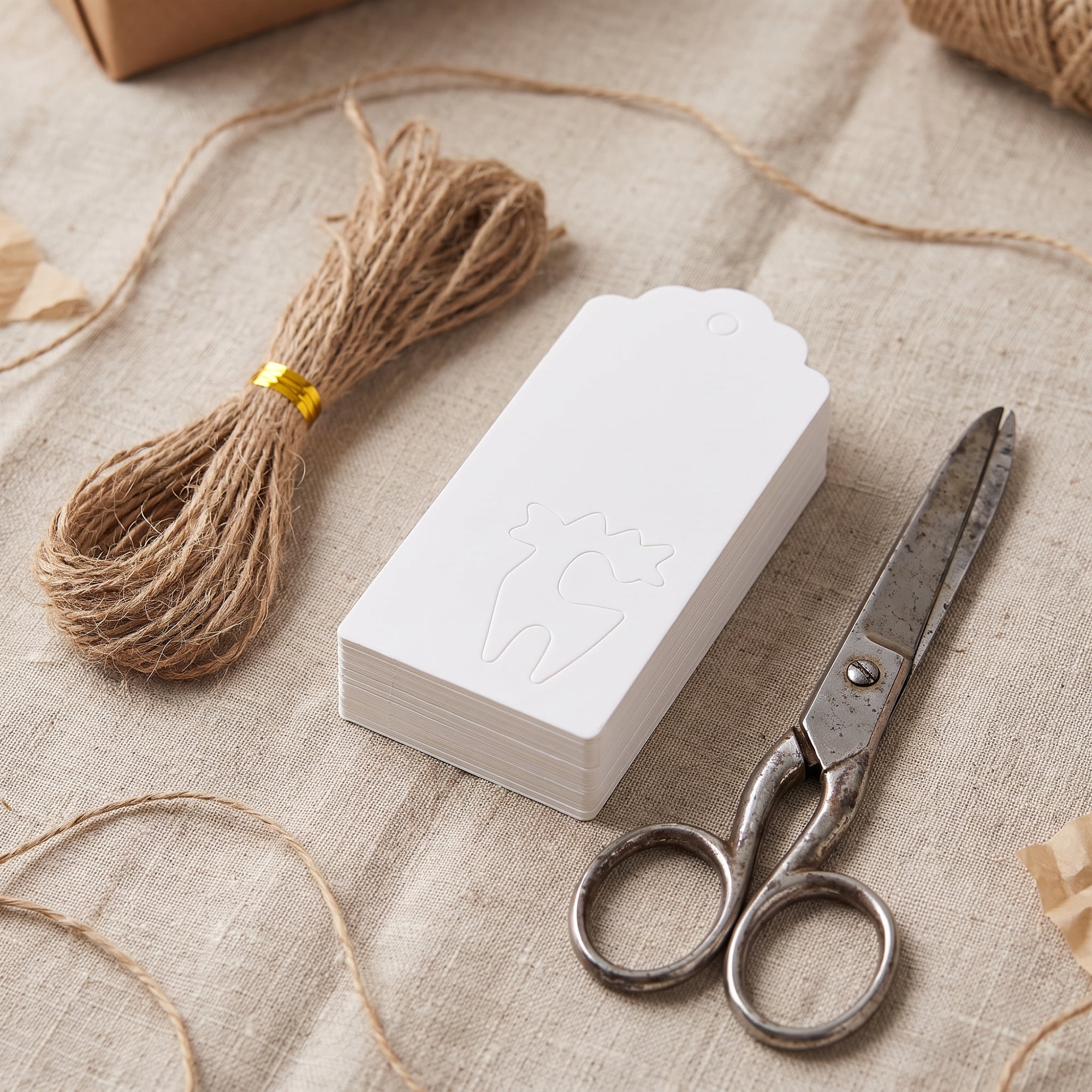 Unique Bargains Thick Presentation Gift Wrapping Tags for Events 1.8" x 3.7" White Sheep
