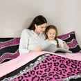 thumbnail image 4 of jejeloiu Wild Cheetah Pattern 7-Piece Twin Bedding Sets,Modern Abstract Aesthetic Bedding Comforter Set,Pink Black Sheet Sets For Boys Girls,Super Cozy Room Decor Reversible, 4 of 8