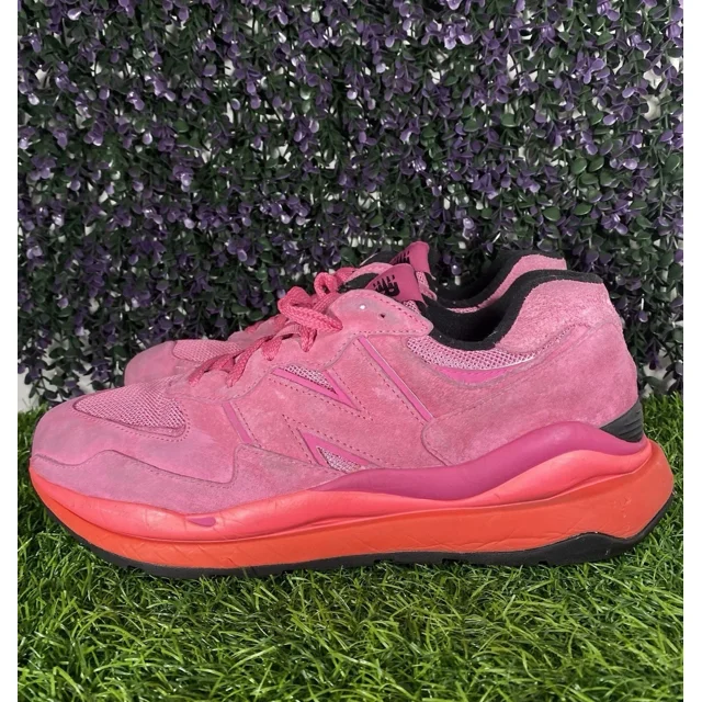 New Balance 57/40 M5740VD Pink Glow Mens Size 10.5 Valentines Day Comfort Shoes