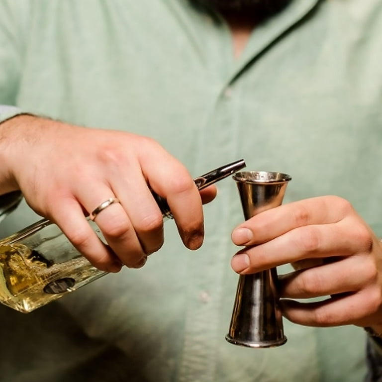 Agatige Jigger 2 oz 1 oz, Rose Gold Stainless Steel Double Cocktail Jigger Shot Measure Jigger Alcohol Measuring Cup Bar Tool for Bartending